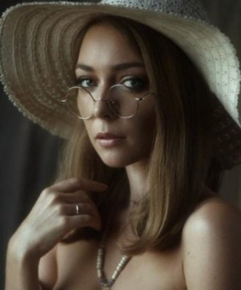 Вас ждет незабываемая встреча, полна страсти и наслаждения. У меня широкий спектр услуг, которые подойдут самым изысканным вкусам 😏. Готова предложить тебе незабываемый эротический массаж, стриптиз, ролевые игры и многое другое. С фотографиями моих прекрасных форм можешь ознакомиться в моем профиле. Отзывы о моих услугах говорят сами за себя – клиенты всегда остаются довольными и счастливыми 😍. Если хочешь провести время в компании истинной экспертки, то тебе ко мне. Я жду тебя в Москве, чтобы сделать наше свидание незабываемым 💋. Кармен